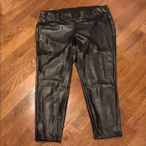 LANE BRYANT BLACK PLEATHER LEGGINGS 22-24